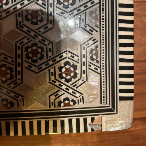 Mother of pearl box - Picture 2 of 7